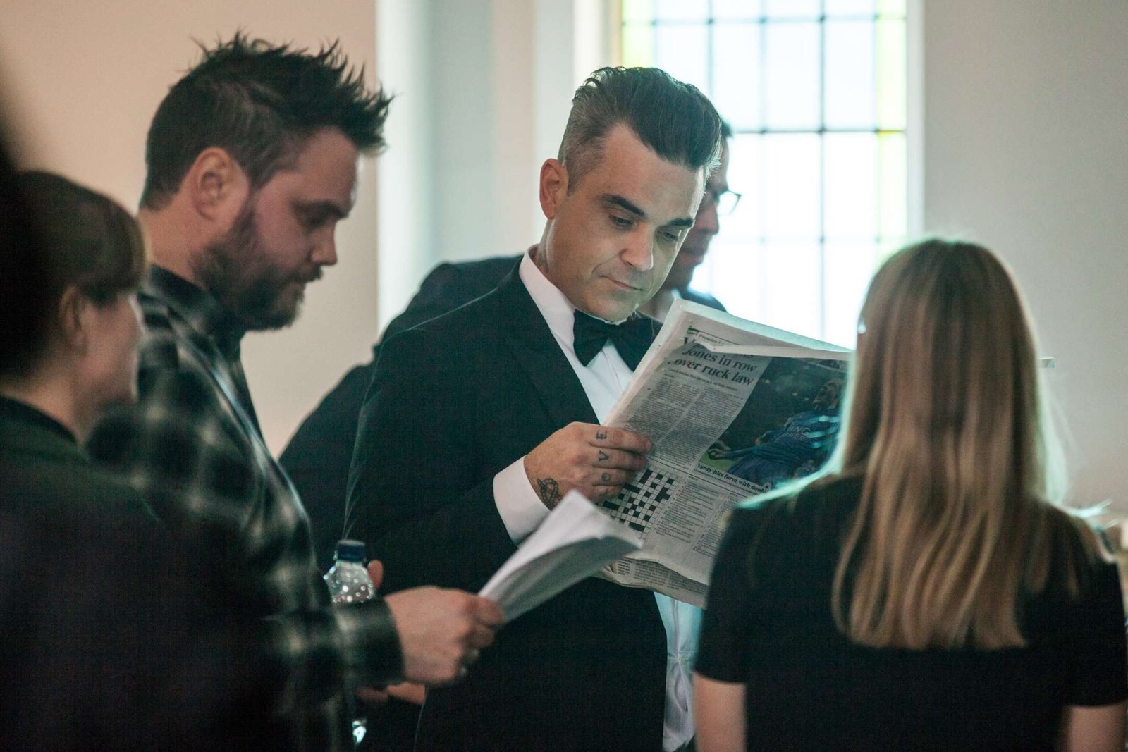 https://www.robbiewilliamslive.com/images/gallery/making-of/2017-07-07-cafe-royal-chris-hirschhaeuser/2017-07-07-cafe-royal-chris-hirschhaeuser-1.jpg