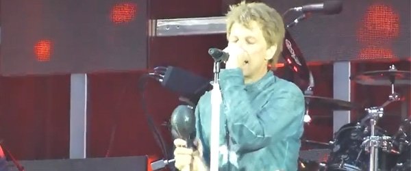 Bon Jovi reprend Let Me Entertain You !
