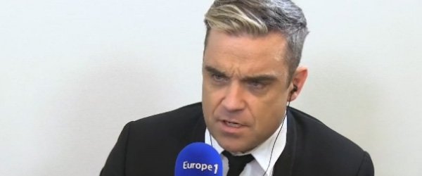 Nikos Aliagas reçoit Robbie sur Europe 1