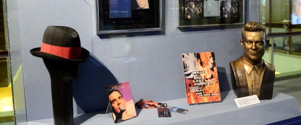 Exposition au Musée et à la Galerie d'Art de Potteries