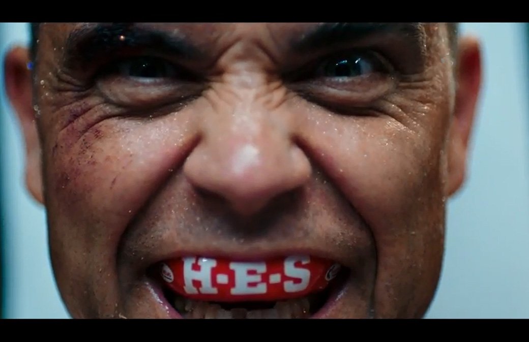 Robbie Williams tease son nouveau clip