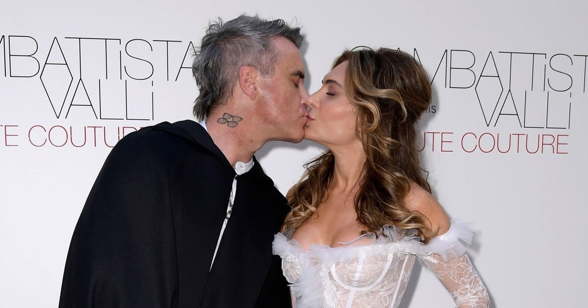 Paris Fashion Week : Robbie Williams fait sensation