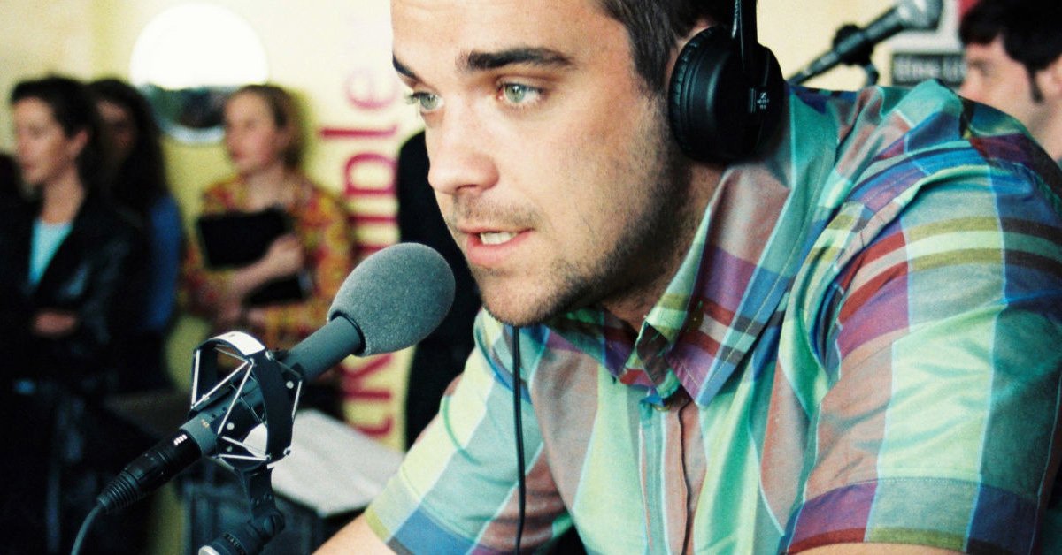 Robbie sur Radio Contact, en France
